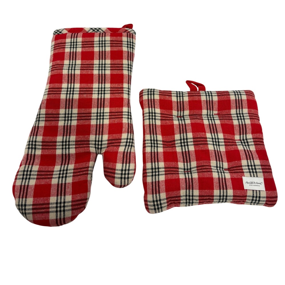 Hearth & Hand Magnolia Red Plaid Oven Mitt and Pot Holder Set Kitchen Farmhouse